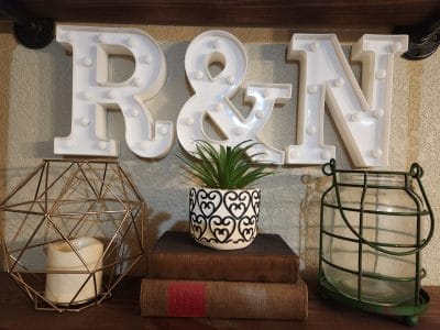r and n