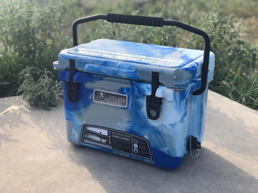 Viking-Series-20-QT-Cooler-Iceland-Coolers-MARINE-CAMO.jpg